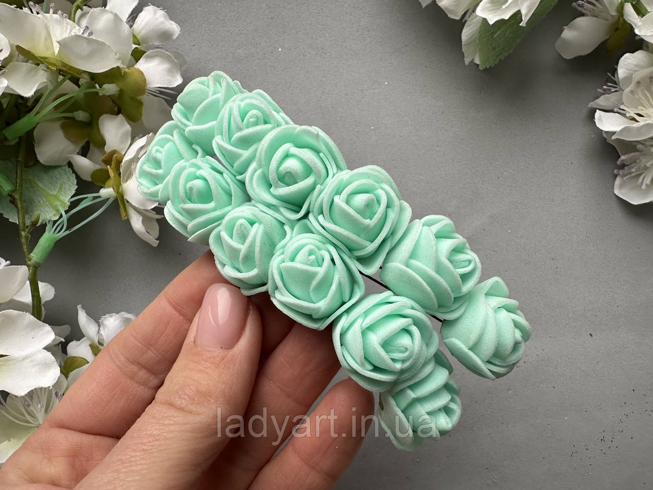 Троянди латексні ( з ФОМа, фоамирана), 2 см діаметр, 12 шт. мятного кольору на стеблі, фото 1
