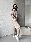 Костюм жіночий прогулянковий NOBILITAS 42-54 бежевого кольору, фото 2