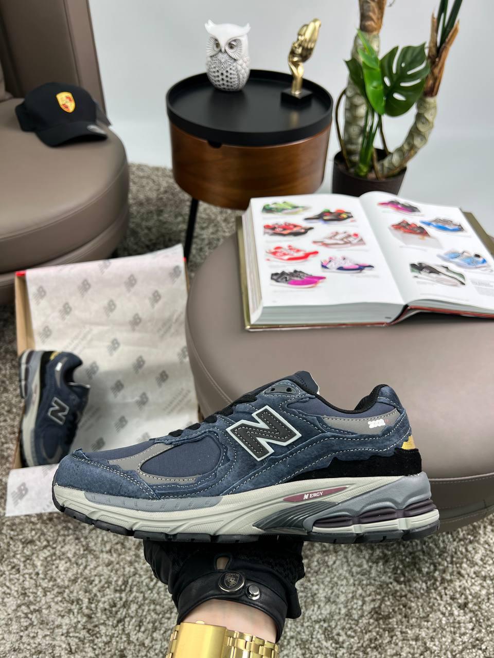 Чоловічі кросівки замша текстиль New Balance 2002R ML Navy, чоловічі кеди Нью Беланс сині. Чоловіче взуття