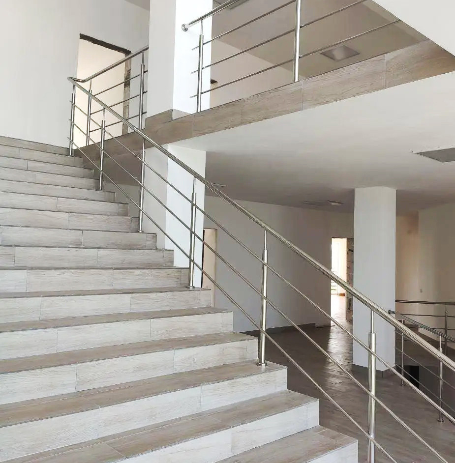 Перила з установкою з нержавіючої сталі AISI 304, поручень Ø50 мм, стійка Ø42 мм, 3 рігеля Ø16 мм