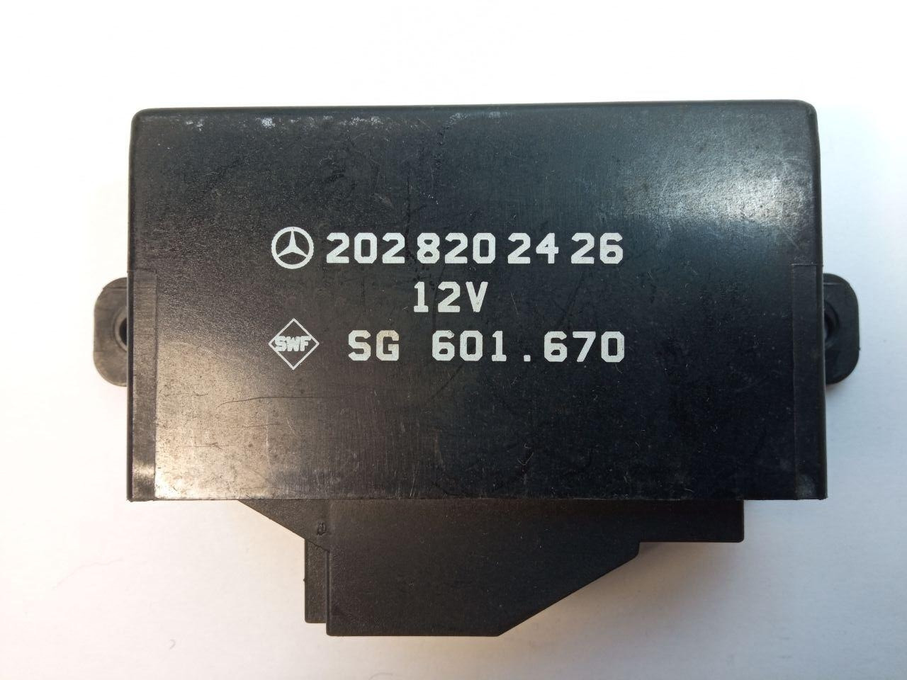 Електронний блок керування Mercedes  202 820 2426 SG 601.670 MB-180, фото 1