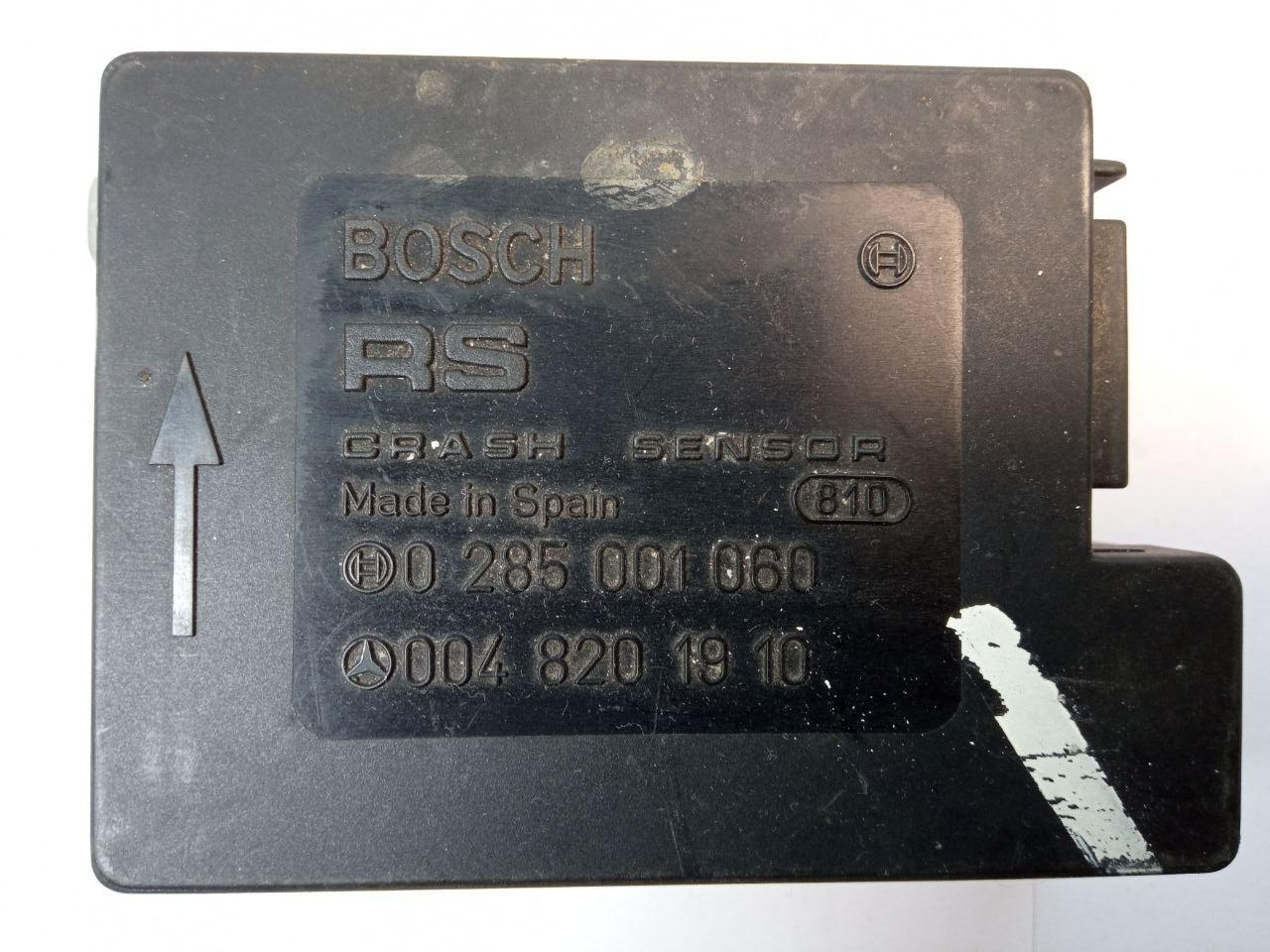 Електронний блок керування Mercedes Bosch 0285 001 060 / 0285001060 / 004 820 1910 MB124