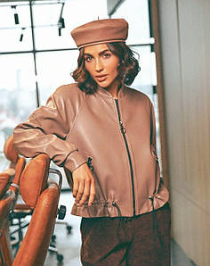 Бомбер жіночий якість преміум модна куртка коротка демісезон еко-шкіра на блискавку бежева