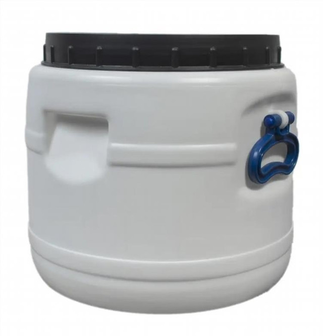 бочка для воды пластиковая