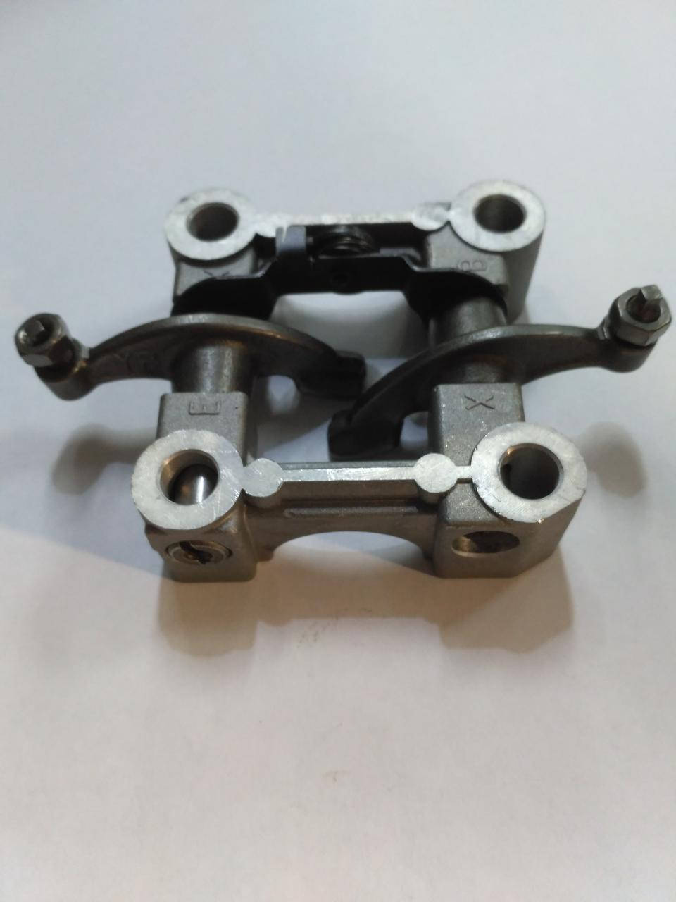 

Постель распредвала в сборе 4T GY6-125/150