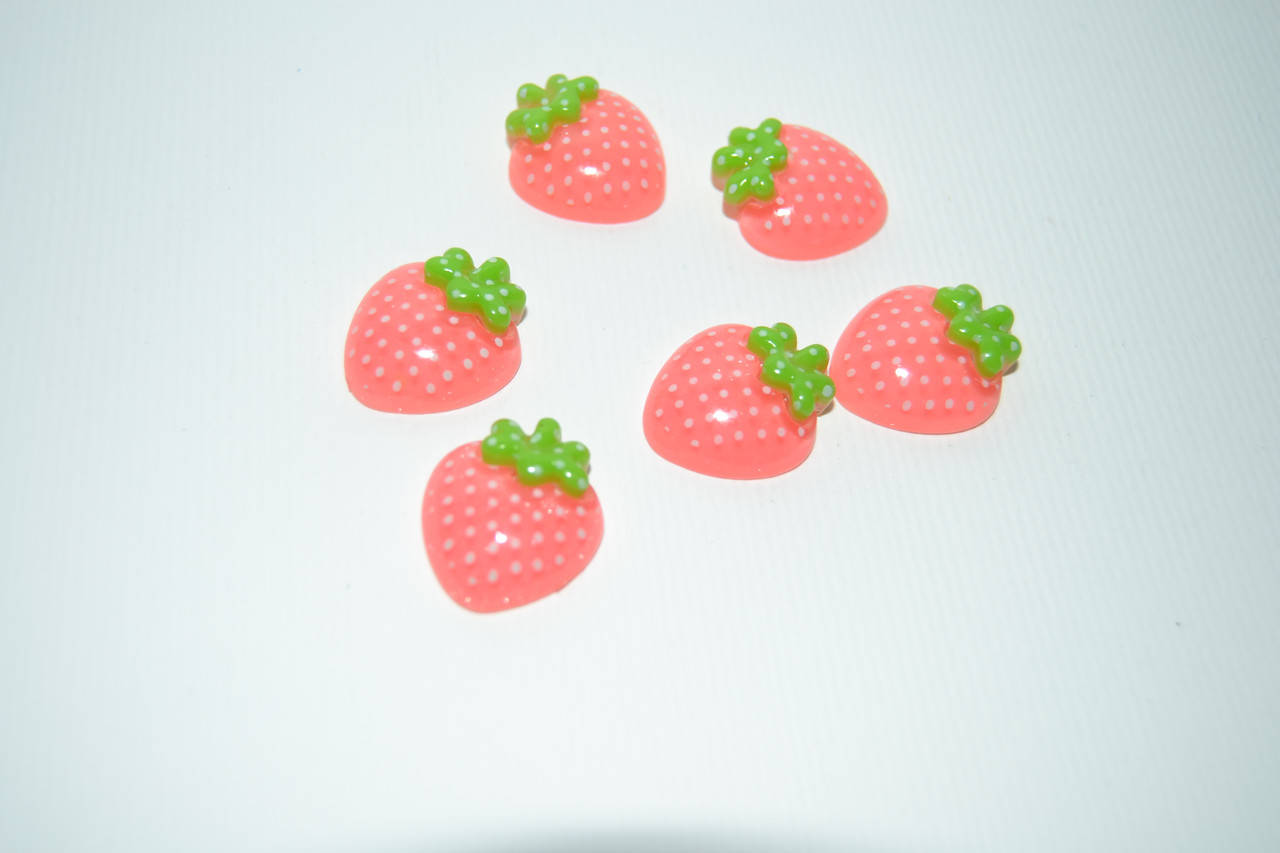 

Серединка Полуничка, пластик, 1,8см