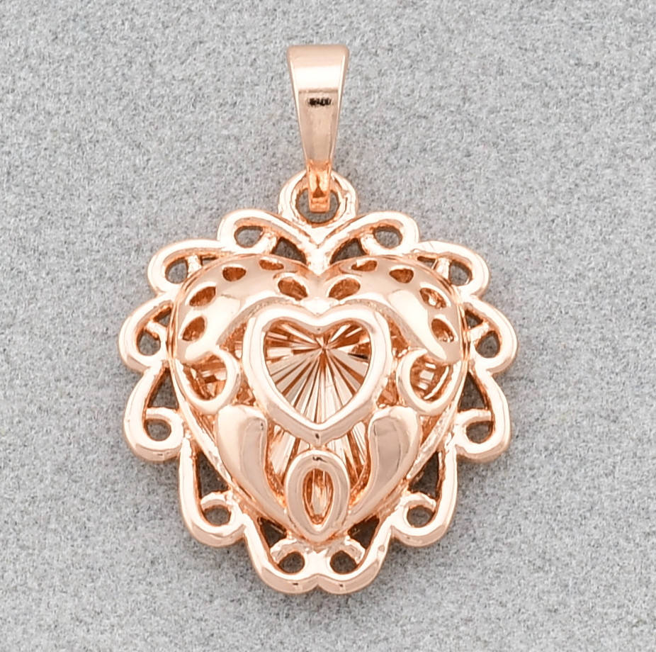 

Кулон для цепочки до 3 мм 80632 размер 25х17 мм вес 2.2 г позолота РО