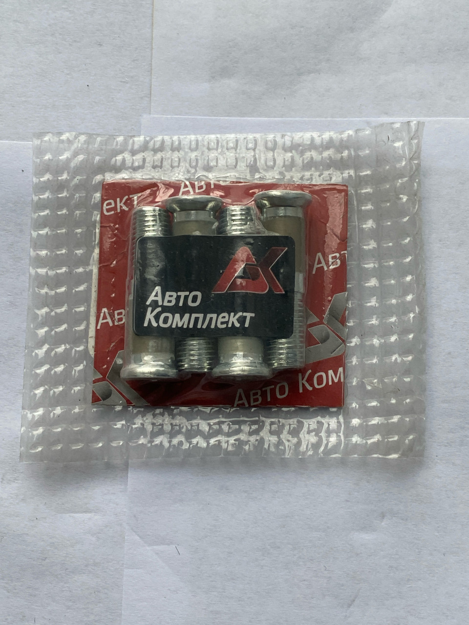 Болт замка дверей безшумний комплект 4шт ВАЗ 2108 2109 2110 2111 2112 2113 2114 2115