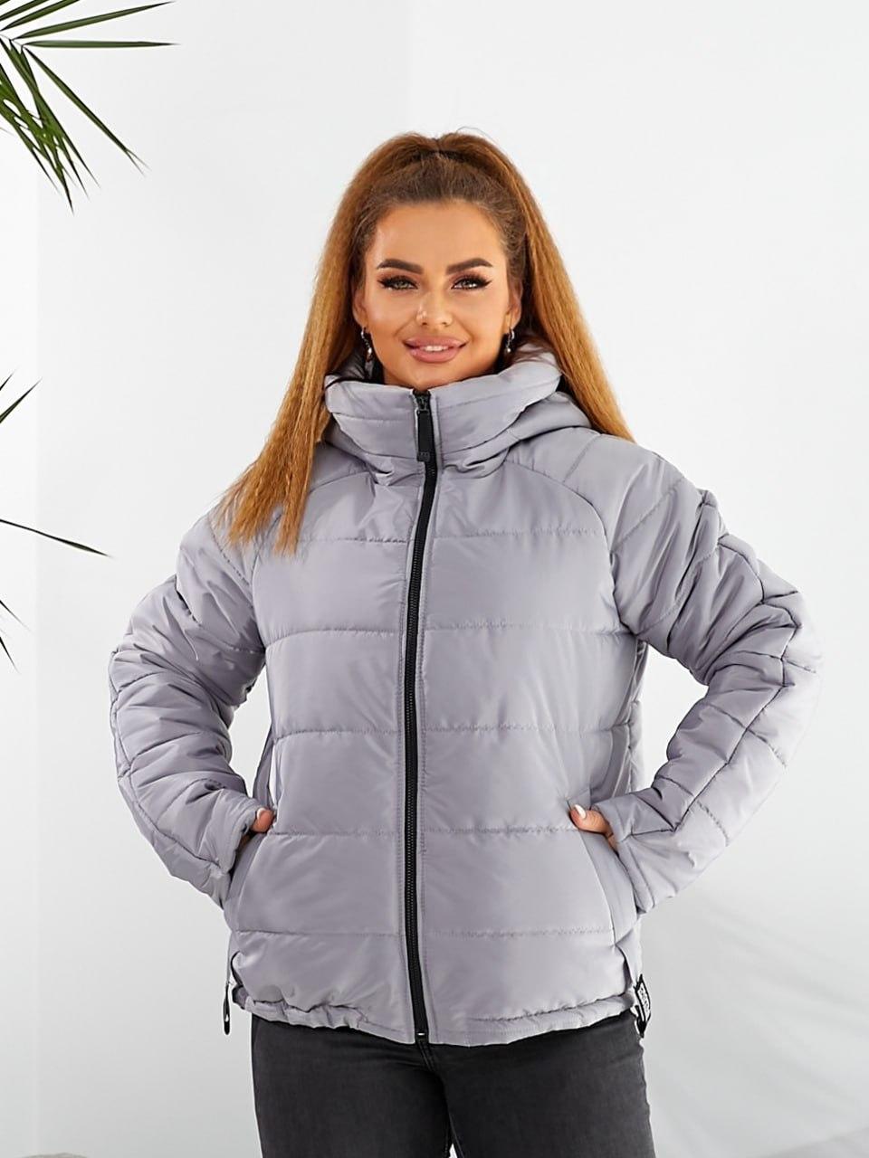 Куртка коротка зимова  з капюшоном