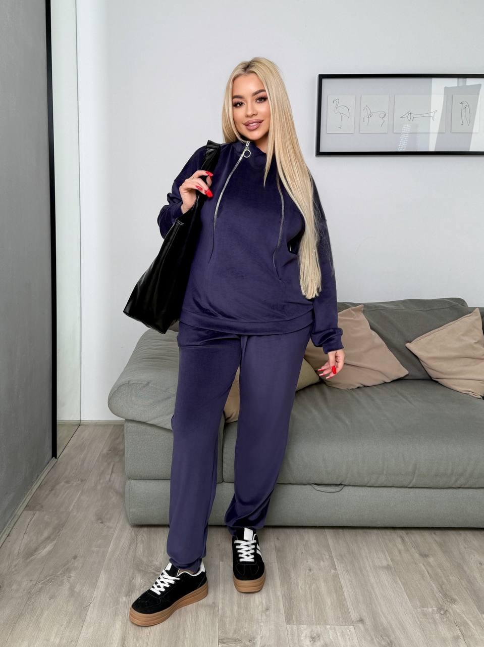 Спортивний костюм жіночий велюровий