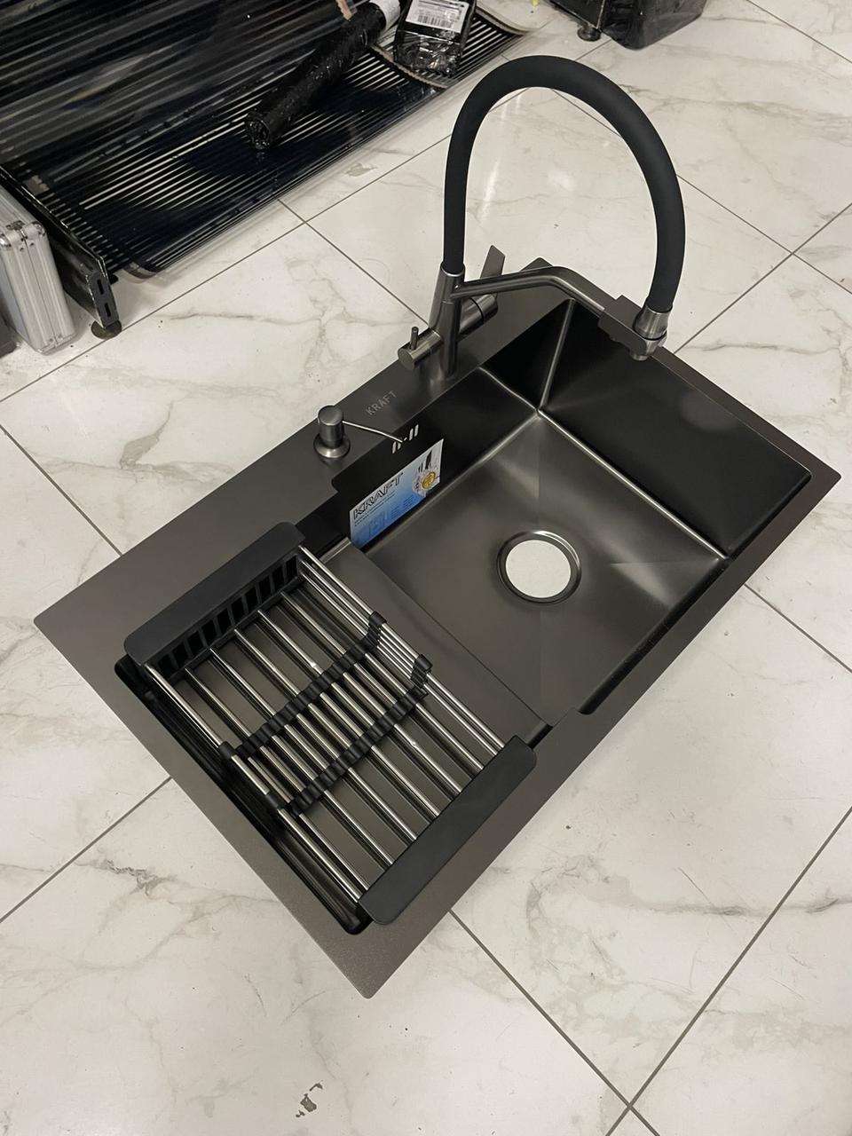 Мийка кухонна Kraft 7848 АR права чорна та змішувач Kroner PVD03817BLK з під'єднанням до фільтра води