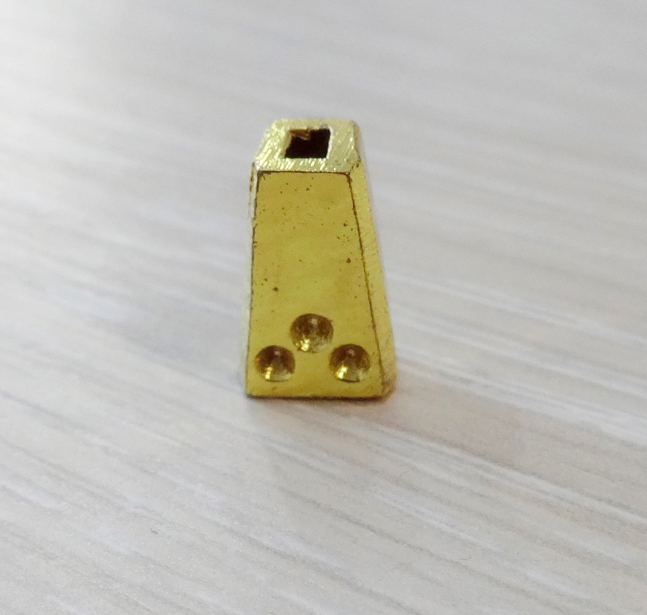 Наконечник шнура металевий 2*3мм та 3*4мм, колір золото, фото 1