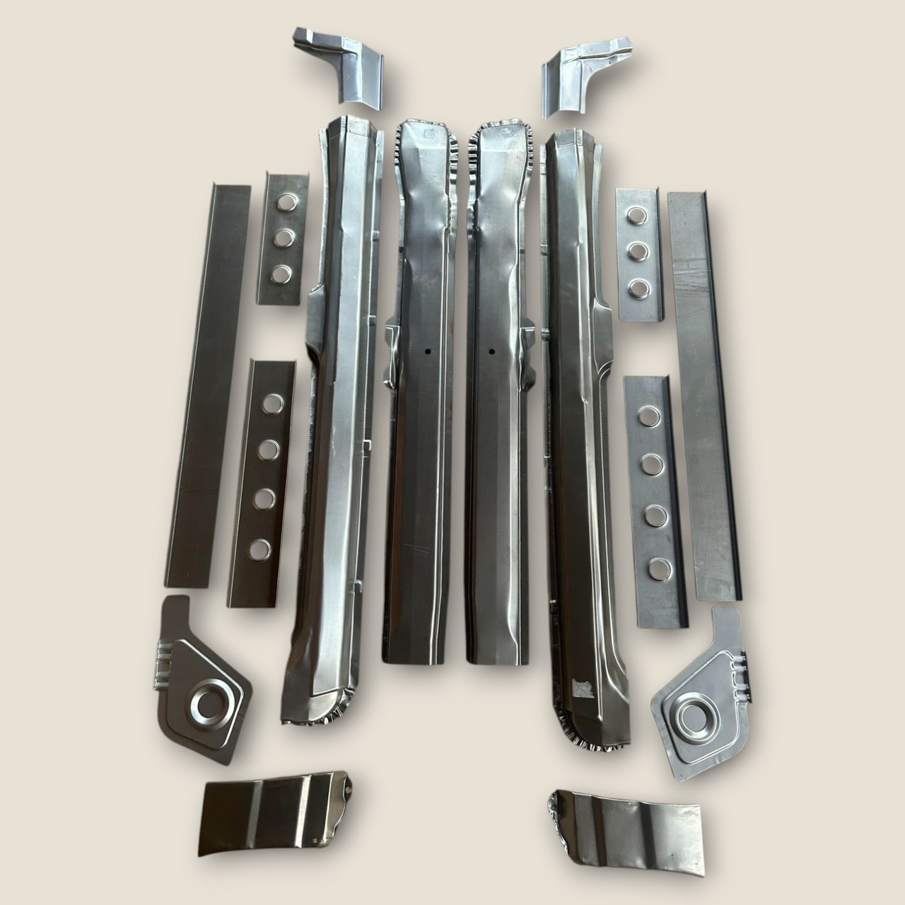 Поріг зовнішний ВАЗ 2110,2111,2112 комплект 16 деталів вир-во Україна, фото 1