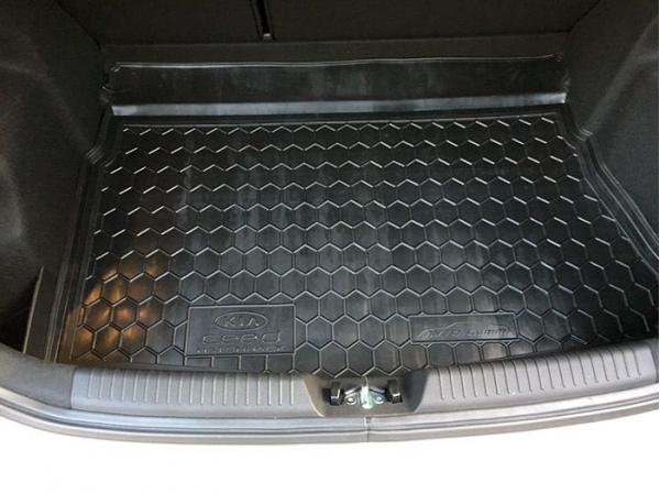 Килимок у багажник Avto-Gumm для Kia Ceed 2 2012-2019 Багажний Автокилимок Автогум на Кіа Сід хетчбек