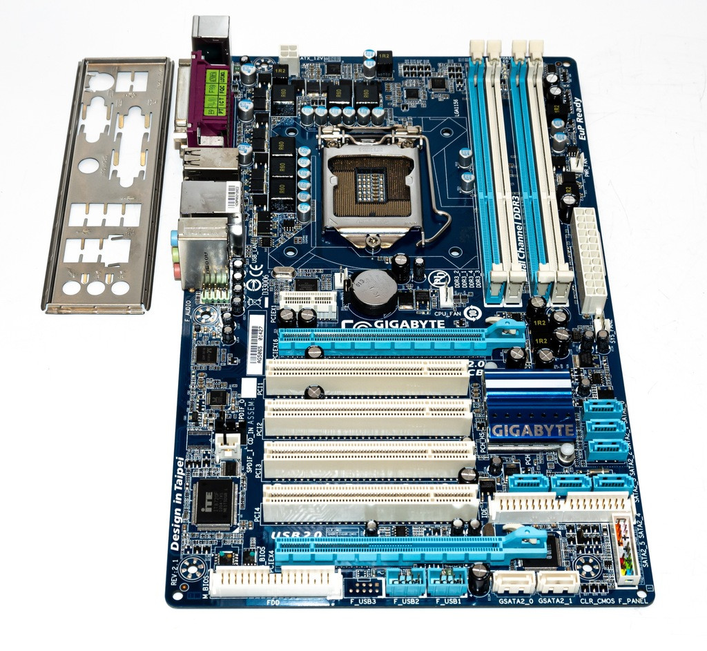 НАДІЙНА ПЛАТА LGA 1156 GIGABYTE GA-P55-USB3 SLI на DDR3 з ГАРАНТІЄЮ s1156