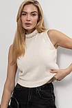 Жіноча жилетка зі стразами на горловині кремова, фото 5