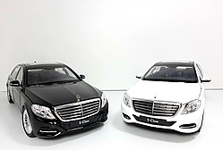 Модель авто 1/24 автомобіль Mercedes S 221, чорний. Якість!