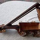 Дерев'яний тримач для вина і келихів Скрипка подарунковий набір, Хатинка, фото 3