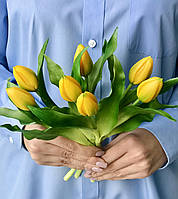 Штучні тюльпани латексні букет 7 закритих бутонів жовті Real Touch