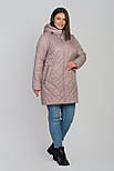 Стильна жіноча бежева демісезонна куртка з капюшоном, фото 3