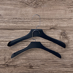 Плічка-вішалка матова з поворотним гачком