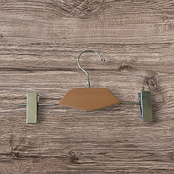 Плічка-вішалка з дерев'яною вставкою світла з прищіпками A-40