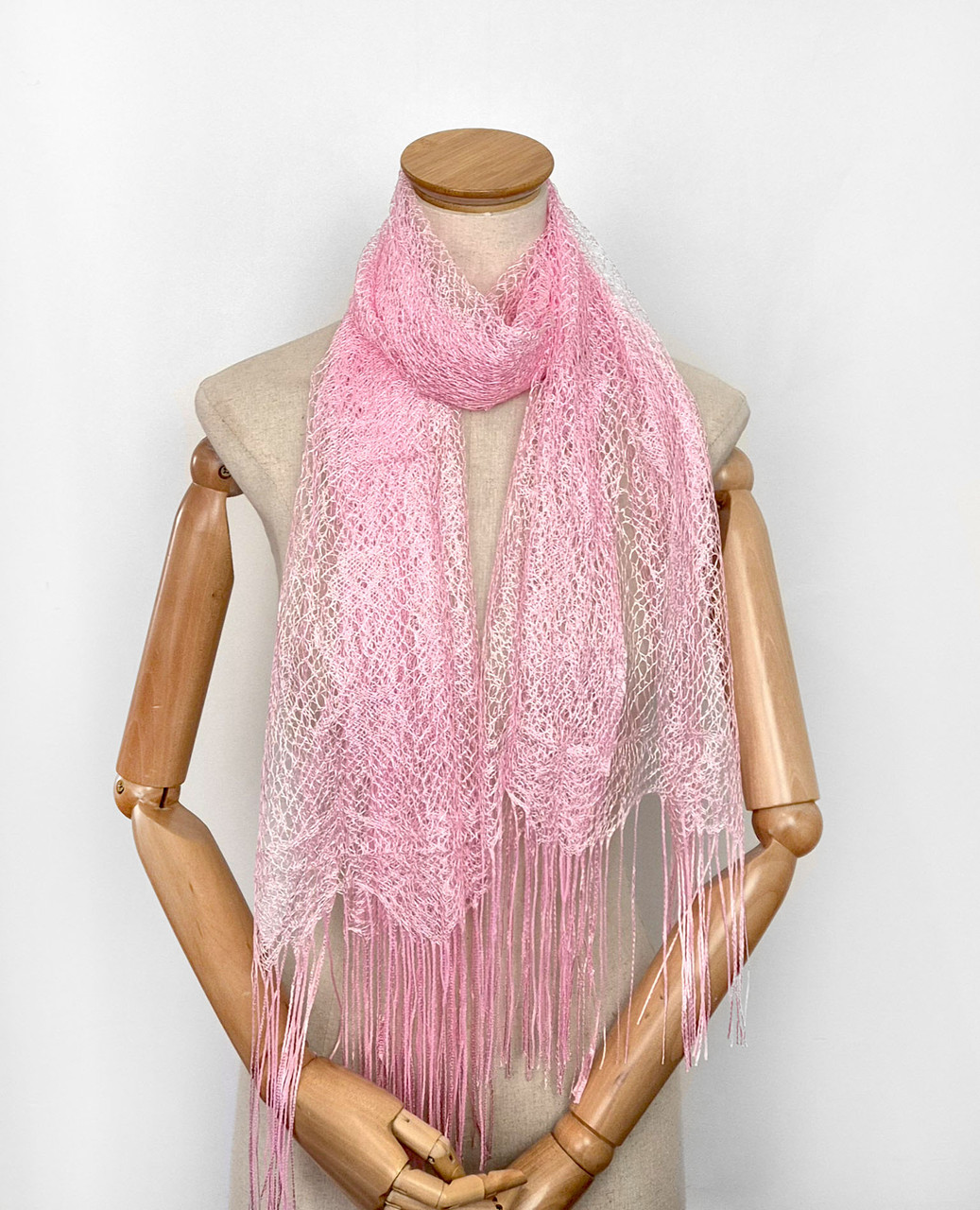 Шарф ажурний жіночий легкий павутиння з бахромою Сітка рожевий, фото 1