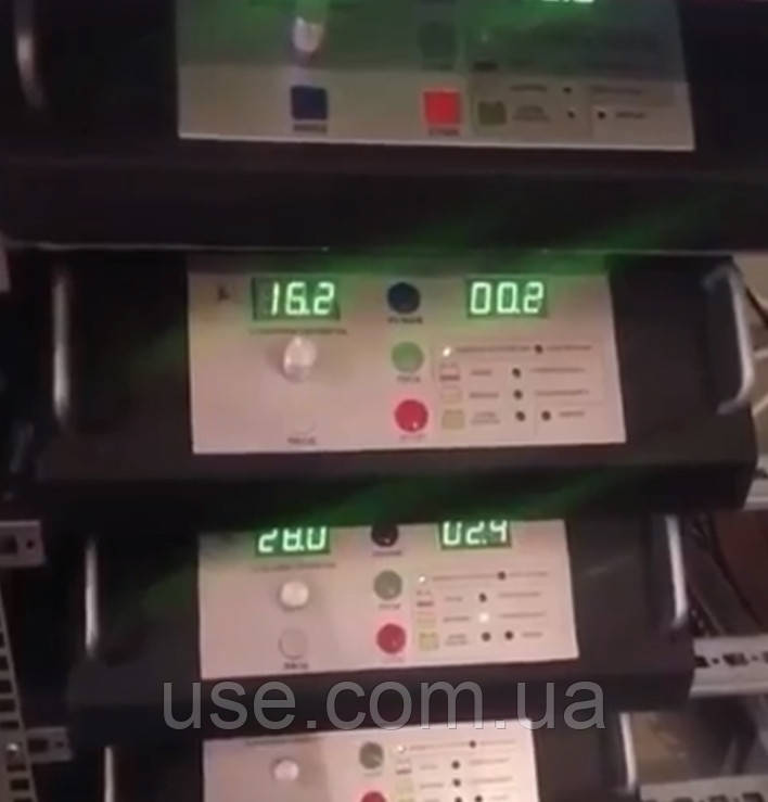 Шафа для заряджання акумуляторів, 288В 140А, типу ВАКС, з регулюванням струму та напруги, для стартерних АКБ