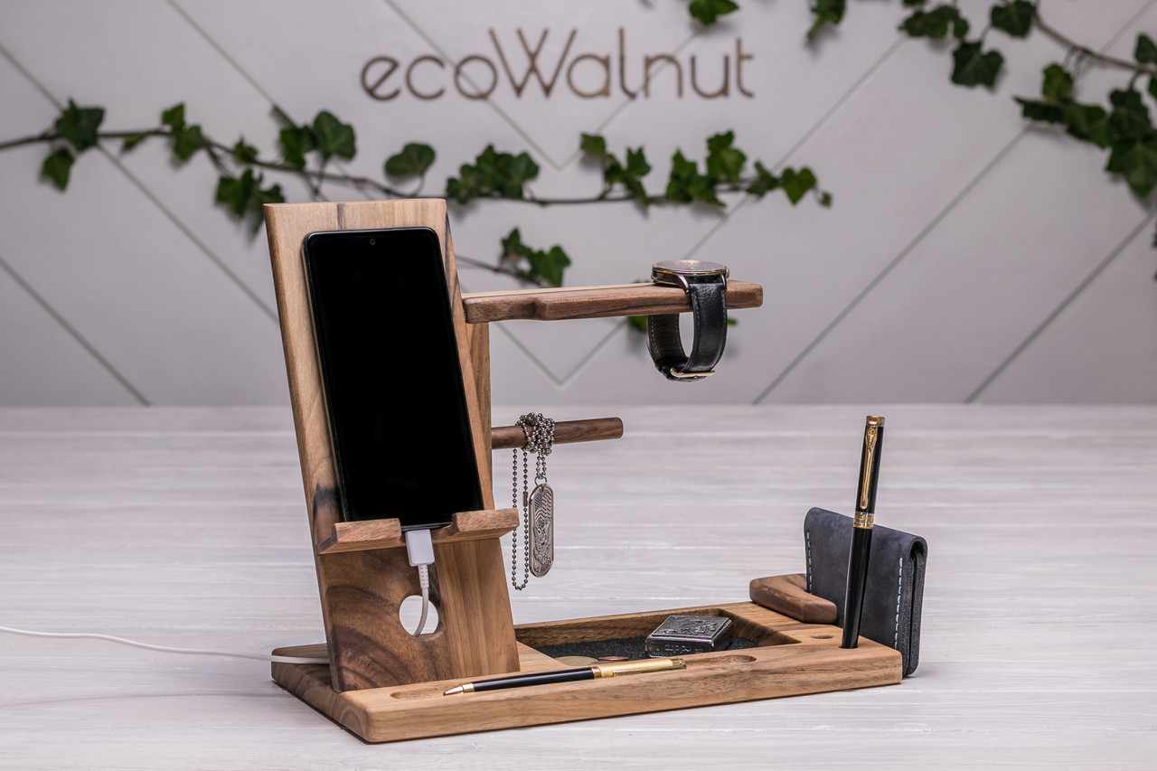 Чоловічий настільний органайзер для гаджетів телефона годинників Подарунок чоловіку хлопцю татові, фото 1