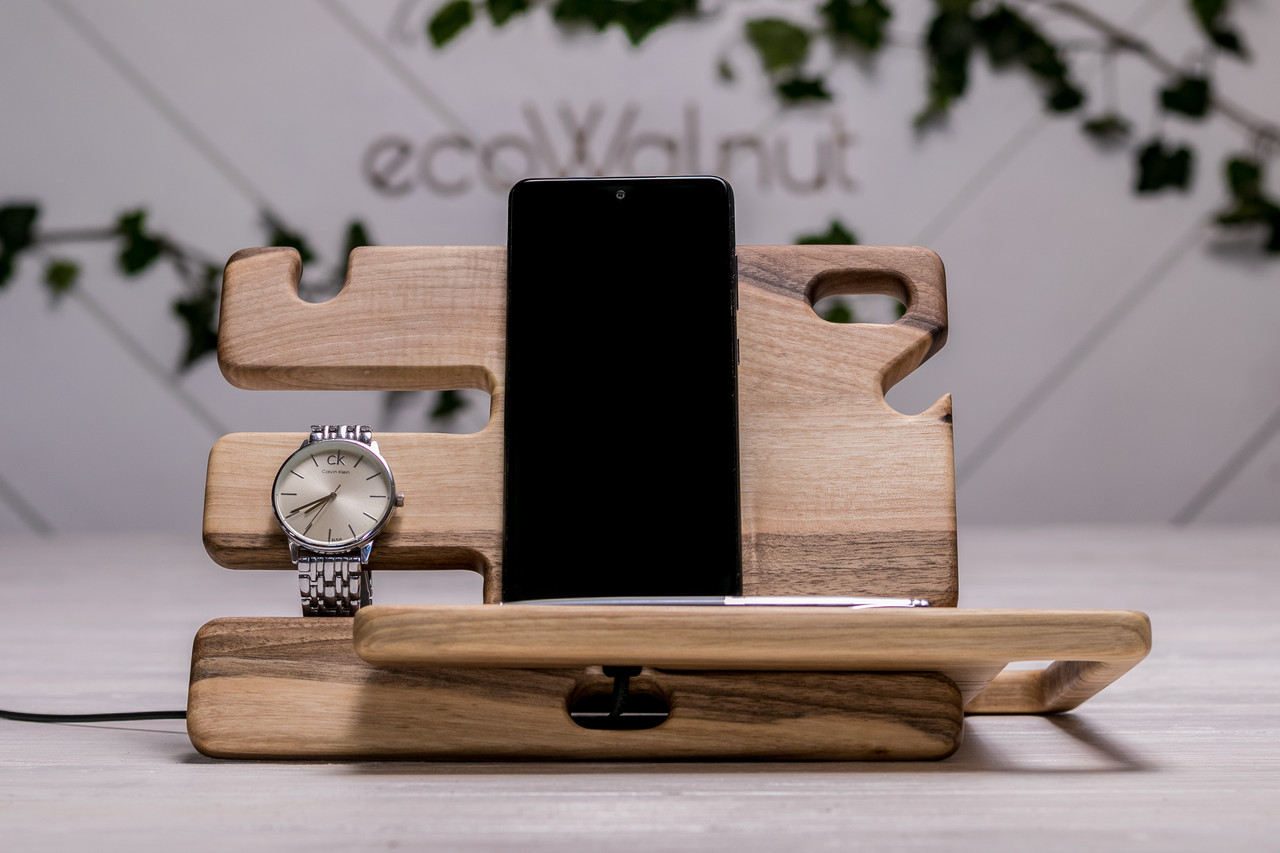 Органайзер з підставкою для телефона та годинника з натурального дерева з персональним гравіюванням