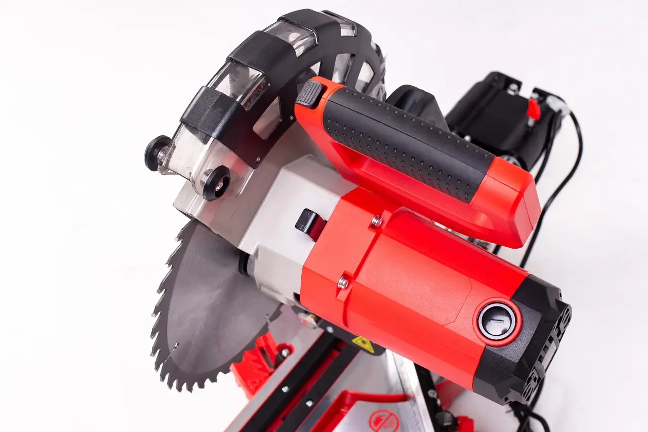 Торцева дискова пила MAX MXMS250 2500 Вт для точного й ефективного різання, фото 1