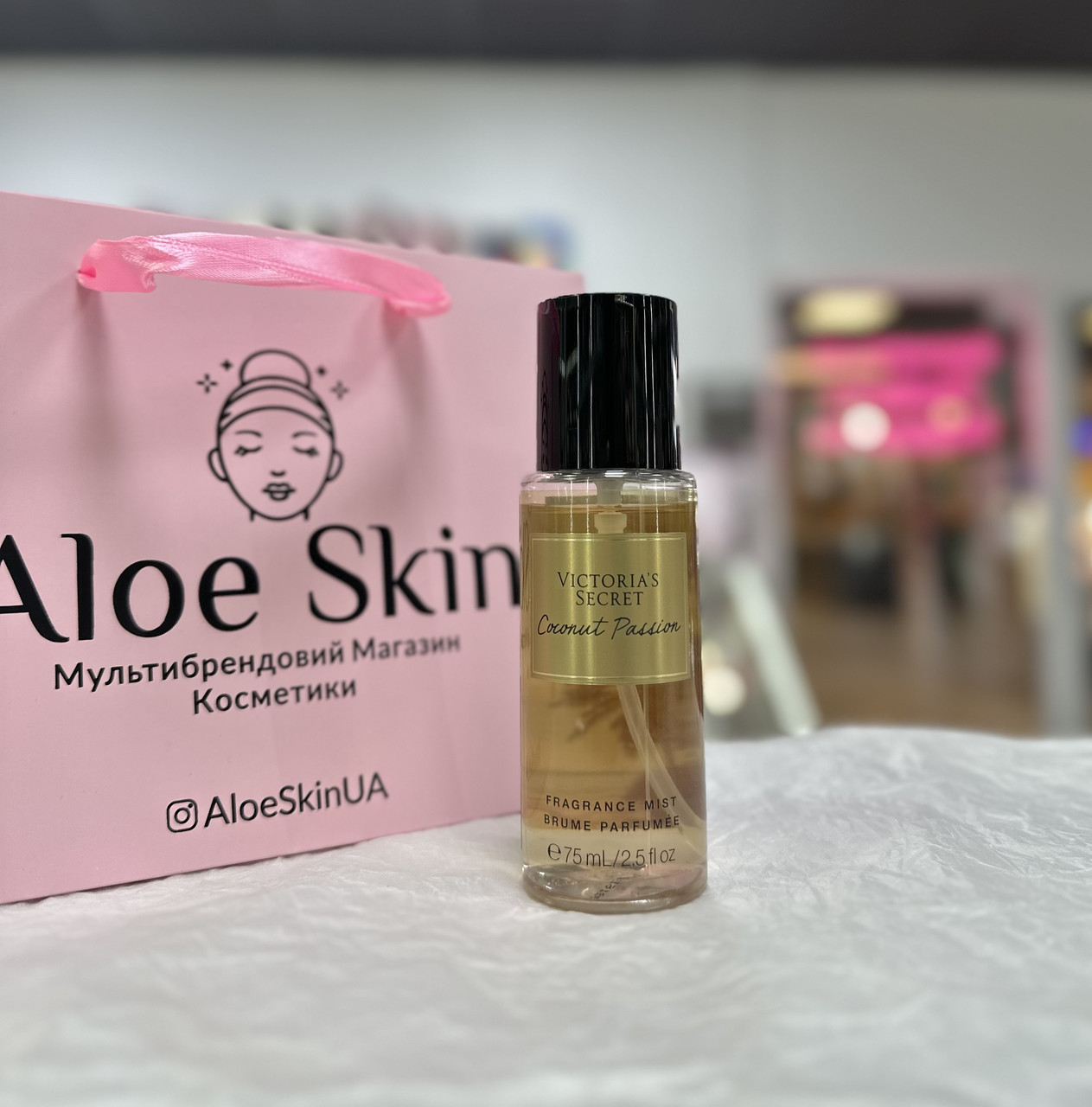 Парфумований спрей для тіла Victoria's Secret Coconut Passion 75мл