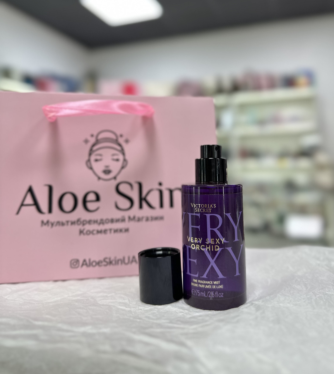 Парфумований спрей для тіла Victoria's Secret Very Sexy Orchid 75мл