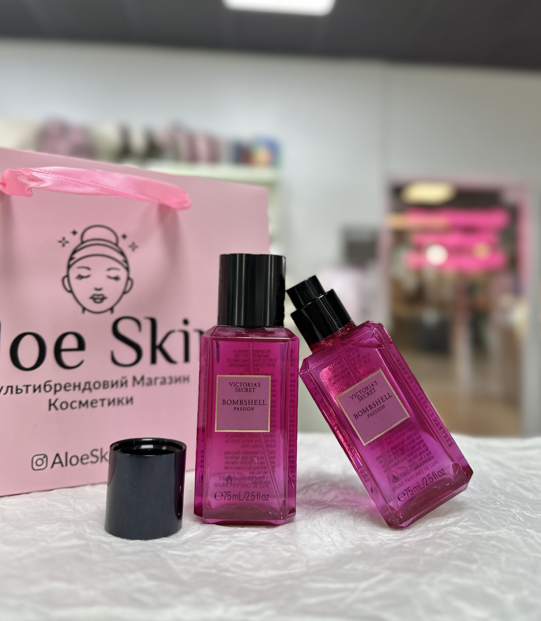 Парфумований спрей для тіла Victoria's Secret Bombshell Passion 75мл