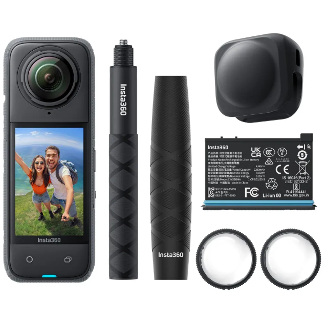 Панорамна камера Insta360 X4 360° 8K Camera Travel Kit (CINSABMA_X413)