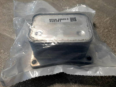 Масляний радіатор BRP Can-Am 420890180 420890181 420430325