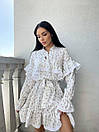 Жіноча коротка біла сукня з рюшами та мереживом, фото 10