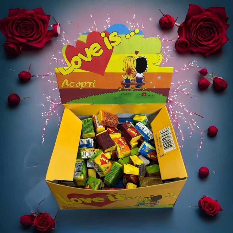 Жувальна гумка love is ловля іс асорті 5 смаків у подарунковому пакованні