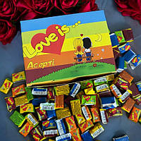 Подарунки дівчині на 14 лютого жуйки love is лову іс 100 штук асорті