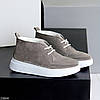 Стильні молодіжні прошиті сірі черевики натуральна замша на білій підошві, фото 3