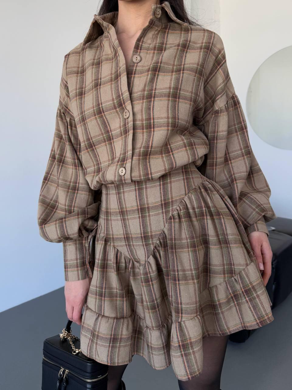 Ультрамодний жіночий костюм-двійка тіар люкс у клітинку: Міні Спідниця на високу посадку та Сорочка на гудзиках, фото 1