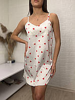 Спокуслива жіноча нічна сорочка на брителях  з принтом сердечко