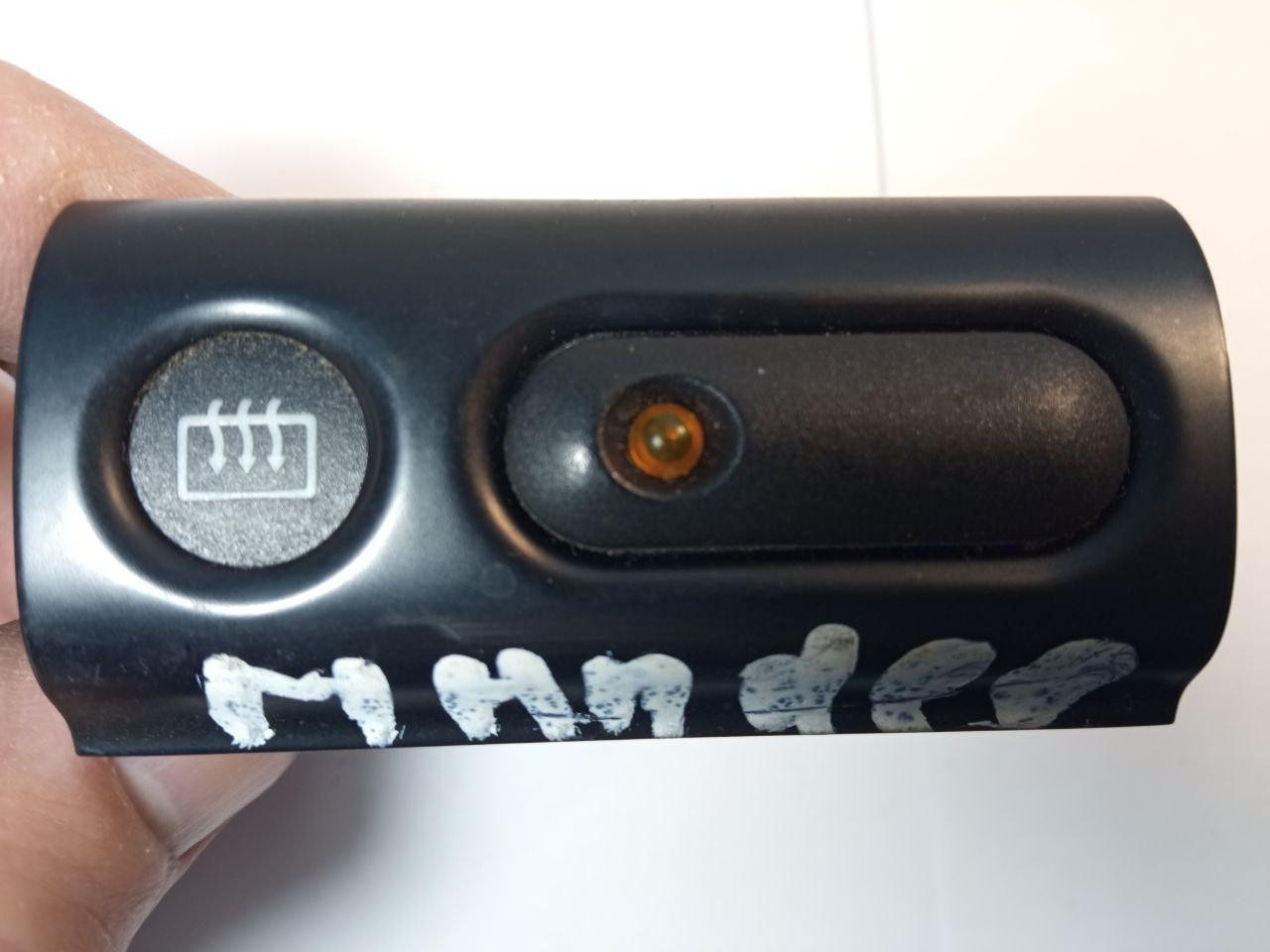 Кнопка нагрівання заднього скла  95BG 18C621 AA 6 B D /  95BG18C621AA 6BD Ford Mondeo, фото 1