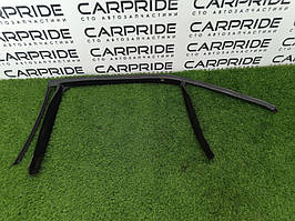 Ущільнювач скла дверей Mercedes-Benz E-class W212 2.2 CDI 2013 задн. лев. (б/у)