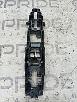 Кронштейн ручки дверей Mercedes-Benz C-Class W203 3.0 2007 лев. (б/у)
