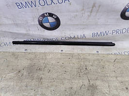 Молдинг скла Mercedes-Benz E-Class W211 3.5 2008 (б/у)