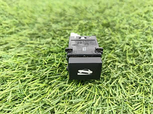 Кнопка допомоги під час підіймання Subaru