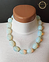 Місячний камінь, намисто з металевими вставками під старе срібло.