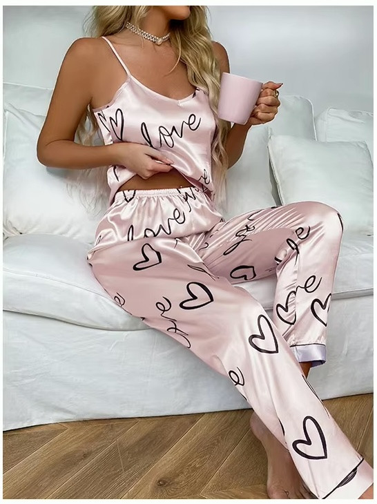 Жіноча атласна піжама Love