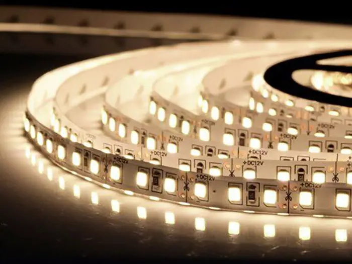 Стрічка BIOM LED SMD2835-915lm 3200 К 12 V, 120 LED/m, 8 mm, 9W/m, бухта 5m, Теплий Білий